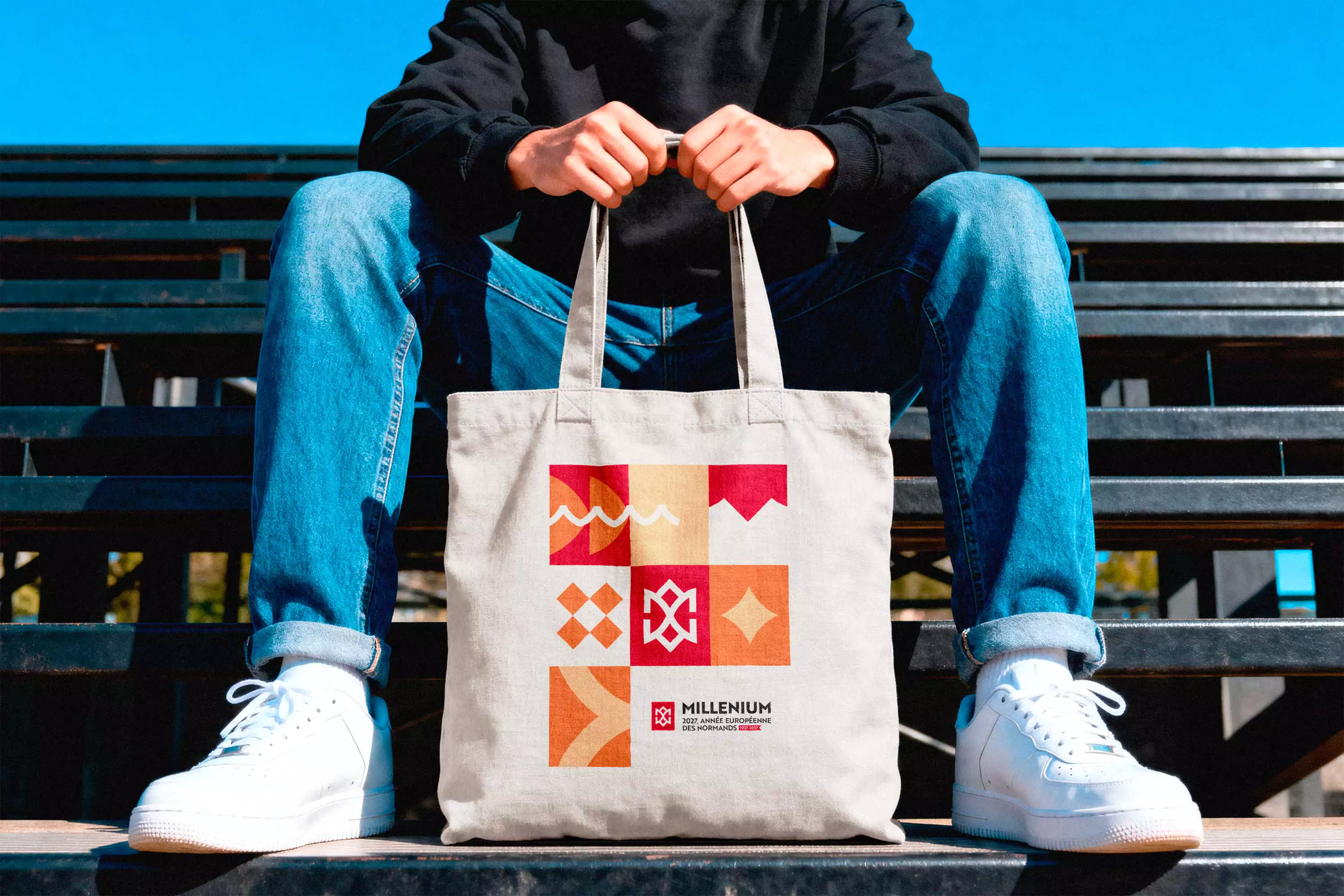 Tote bag mock-up Millenium